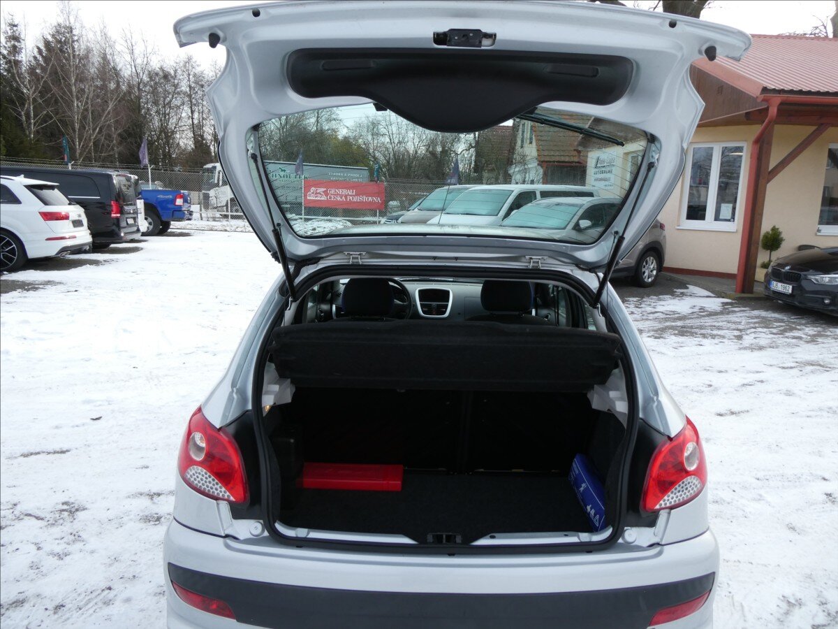 Peugeot 206 Hatchback 1,1 l 44 kw