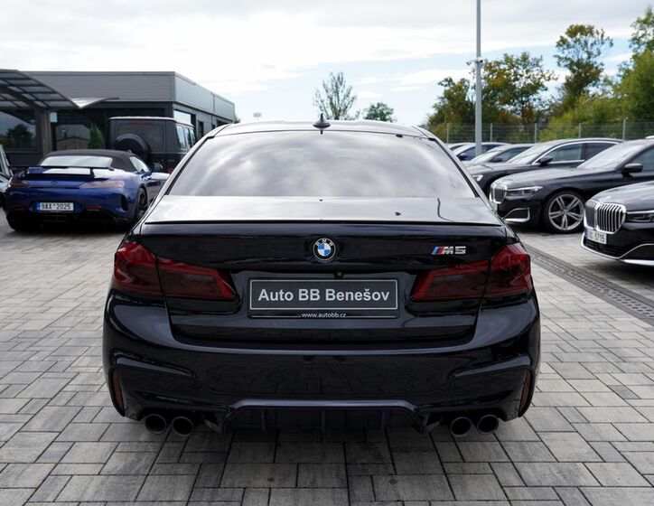 BMW M5 5