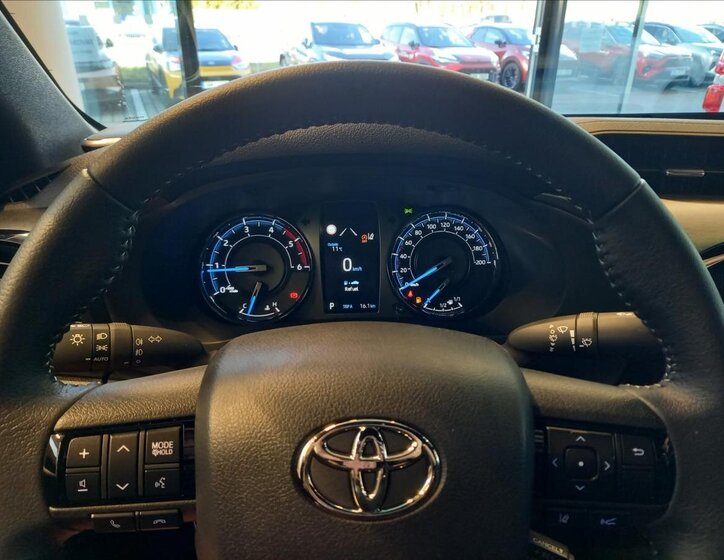 Toyota Hilux Ostatní 2,8 l 150 kw