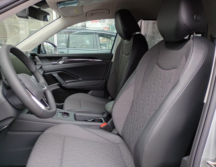 Volkswagen Tayron SUV / Terénní 2,0 l 110 kw