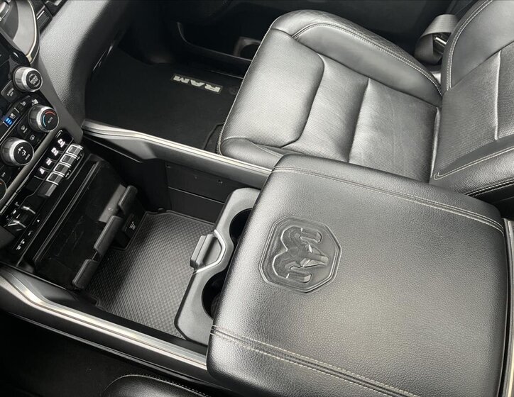 Dodge RAM 1500 Pick-up 5,7 l 291 kw