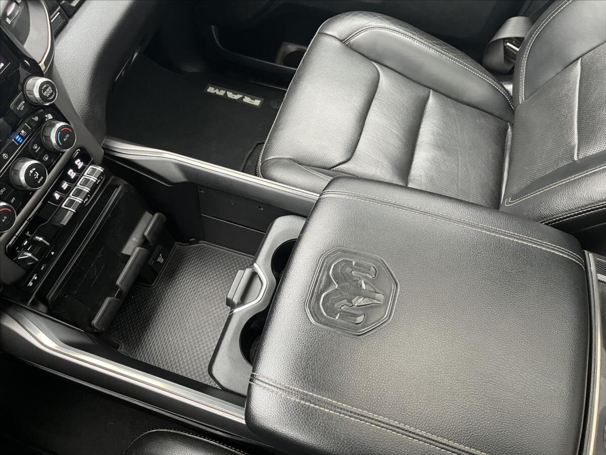 Dodge RAM 1500 Pick-up 5,7 l 291 kw