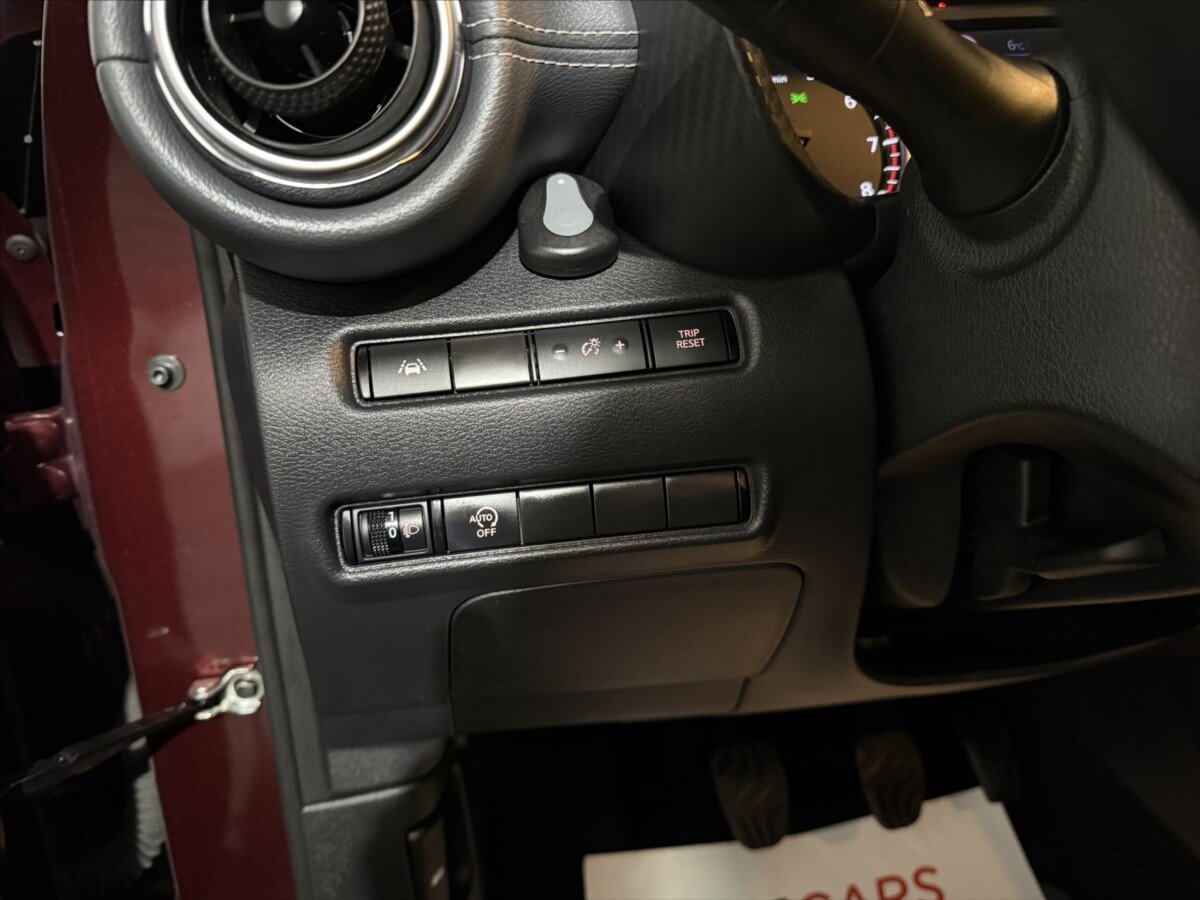 Nissan Juke SUV 999,0 84 kw