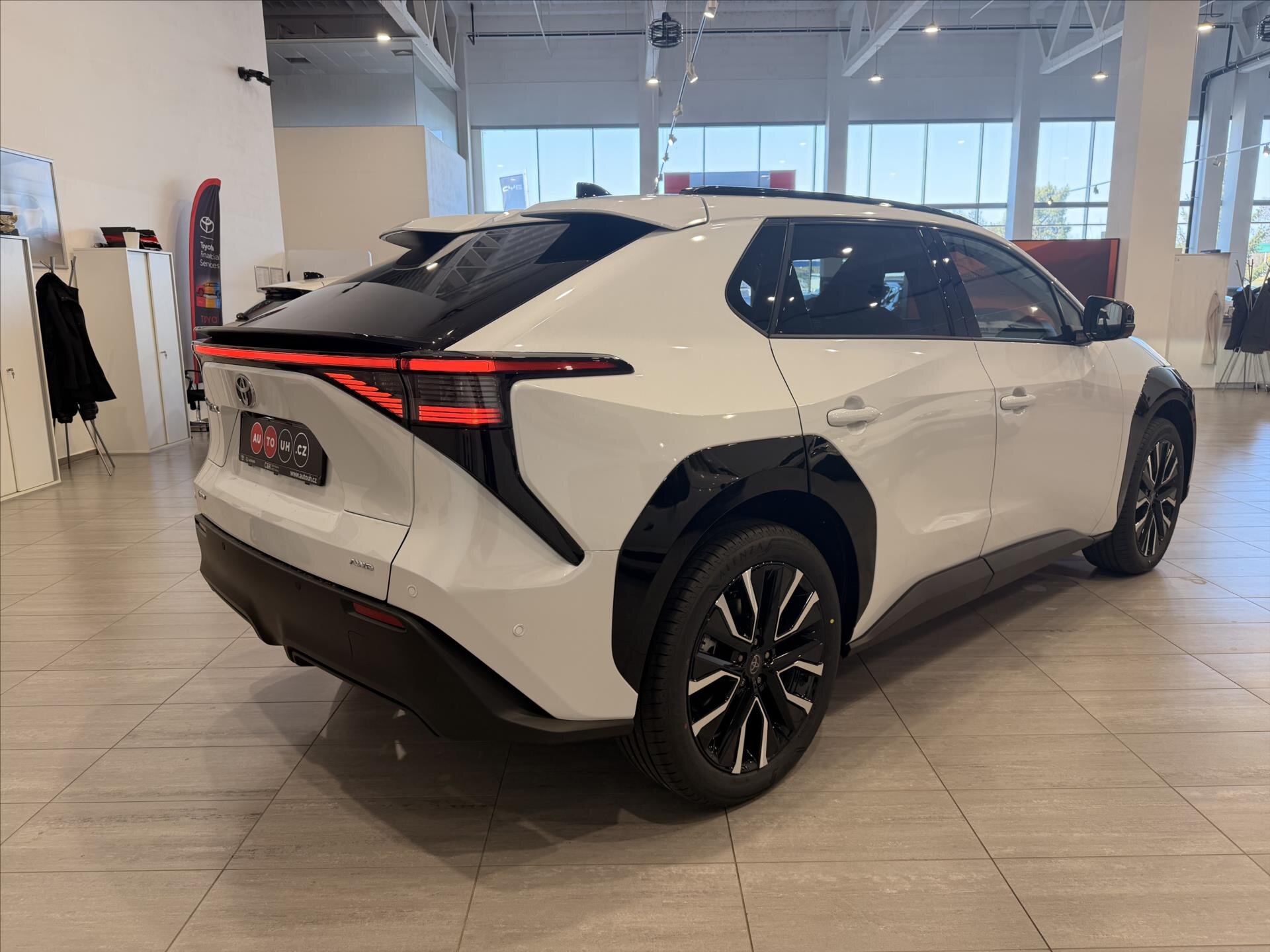 Toyota bZ4X SUV / Terénní 0,0 252 kw