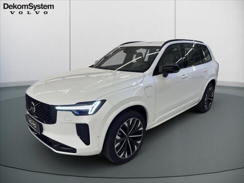 Volvo XC90 SUV / Terénní 2,0 l 335 kw