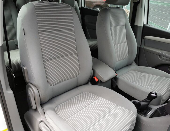 Seat Alhambra Kombi 1,4 l 110 kw