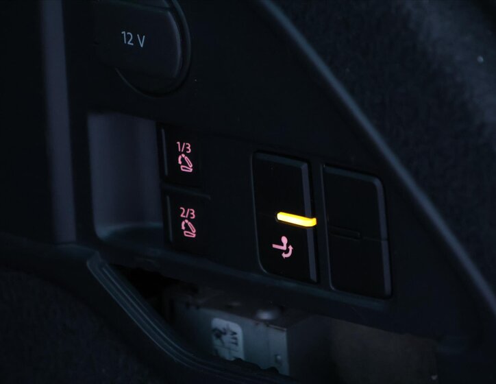 Volkswagen Touareg SUV / Terénní 3,0 l 176 kw