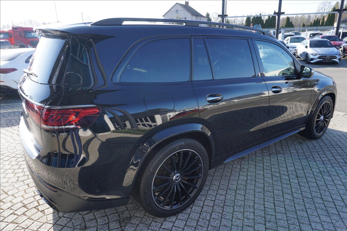Mercedes-Benz GLS SUV / Terénní 4,0 l 450 kw