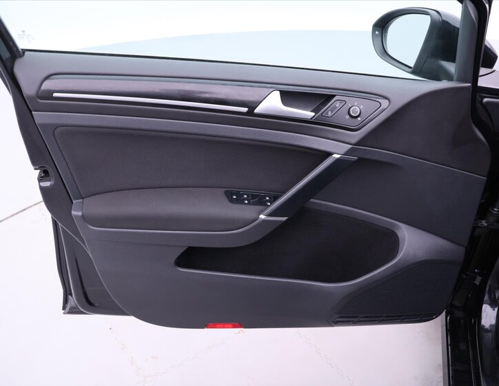 Volkswagen Golf Kombi 1,4 l 92 kw