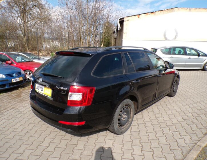 Škoda Octavia Kombi 1,2 l 77 kw