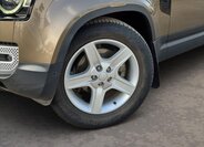 Land Rover Defender SUV / Terénní 3,0 l 147 kw