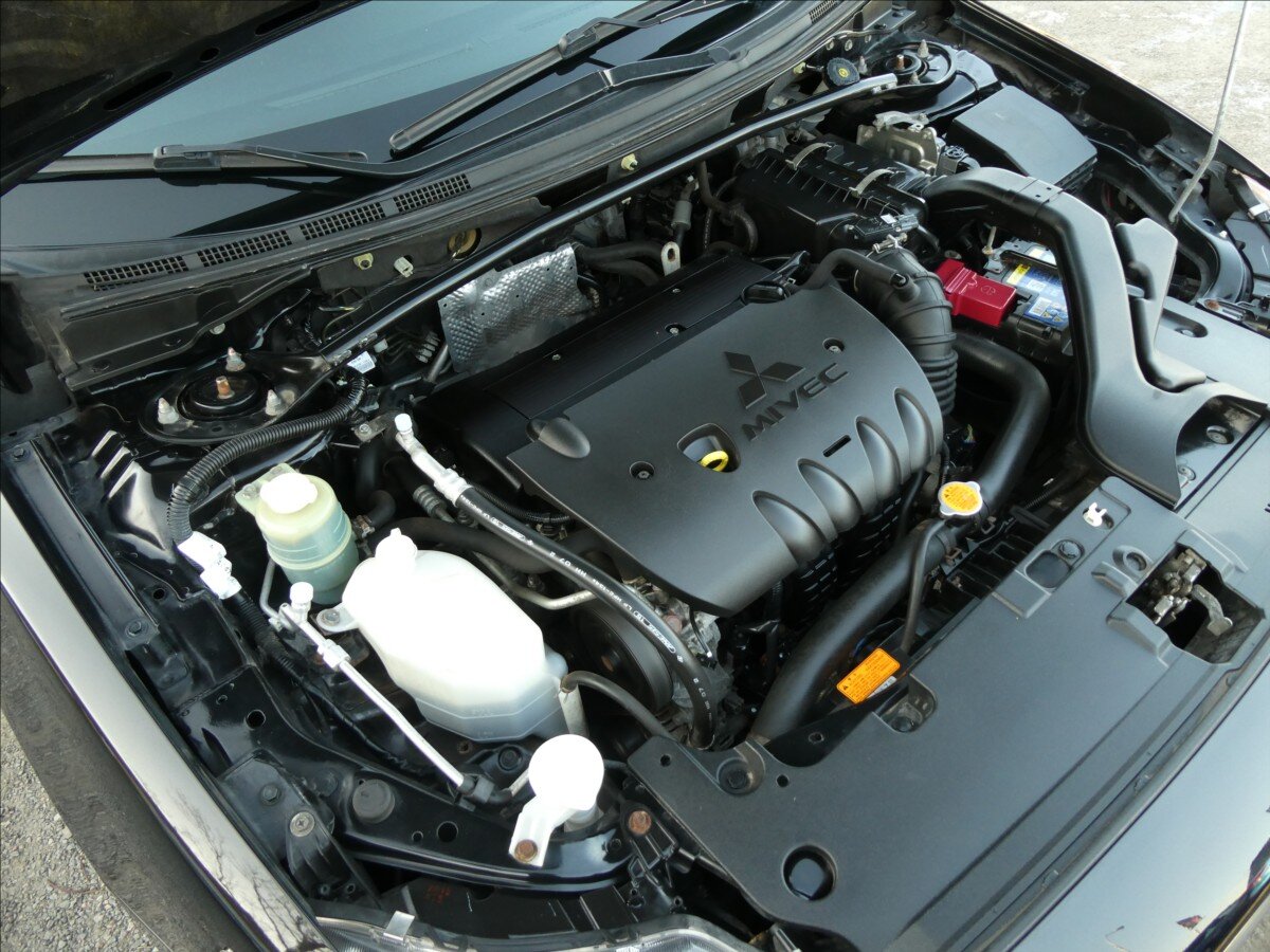 Mitsubishi Lancer Hatchback 1,8 l 105 kw