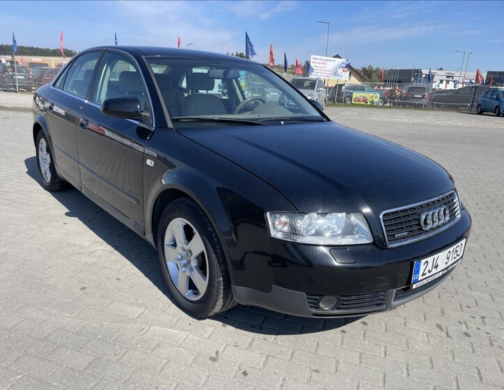 Audi A4 Sedan / Limuzína 1,8 l 110 kw