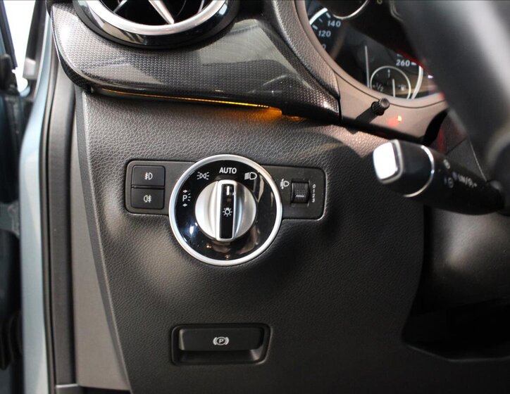 Mercedes-Benz Třídy B Kombi 1,6 l 90 kw