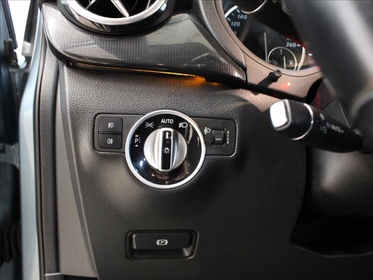 Mercedes-Benz Třídy B Kombi 1,6 l 90 kw