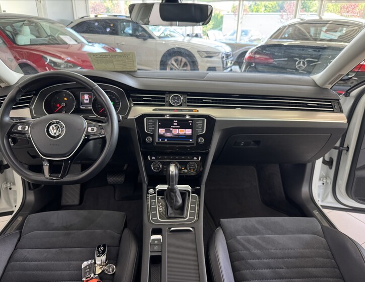 Volkswagen Passat 19