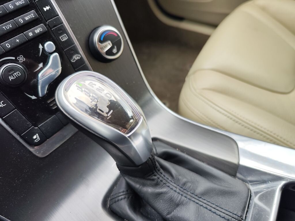 Volvo V60 Kombi 2,0 l 120 kw