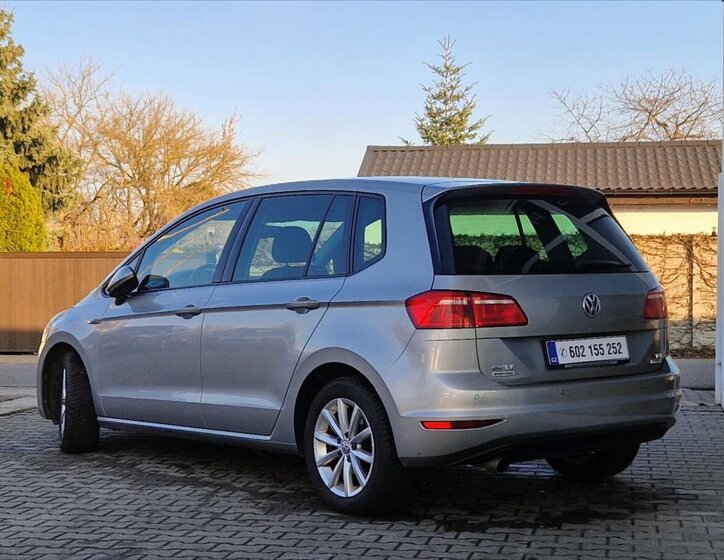 Volkswagen Golf Sportsvan Kombi 1,2 l 81 kw