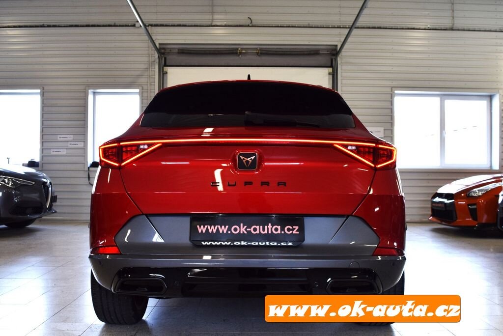 Cupra Formentor SUV / Terénní 2,0 l 110 kw