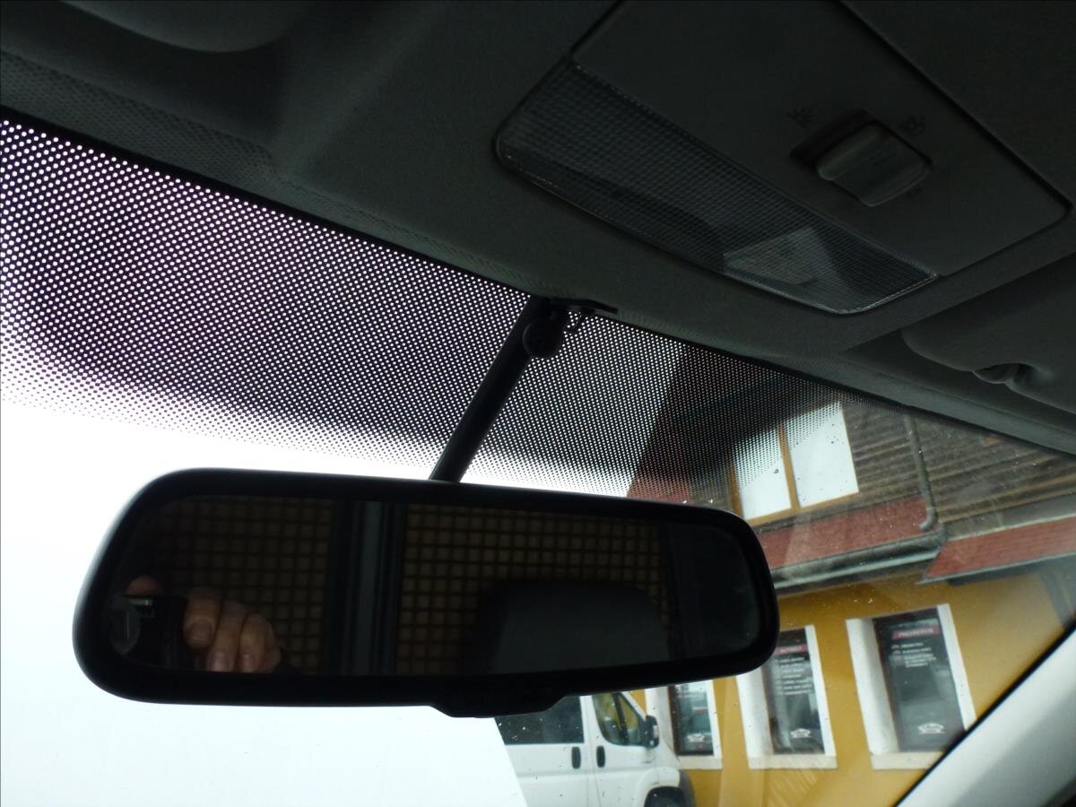 Volkswagen Caddy Skříň 1,9 l 55 kw