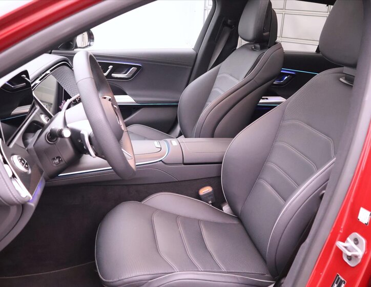 Mercedes-Benz Třídy E Kombi 2,0 l 145 kw