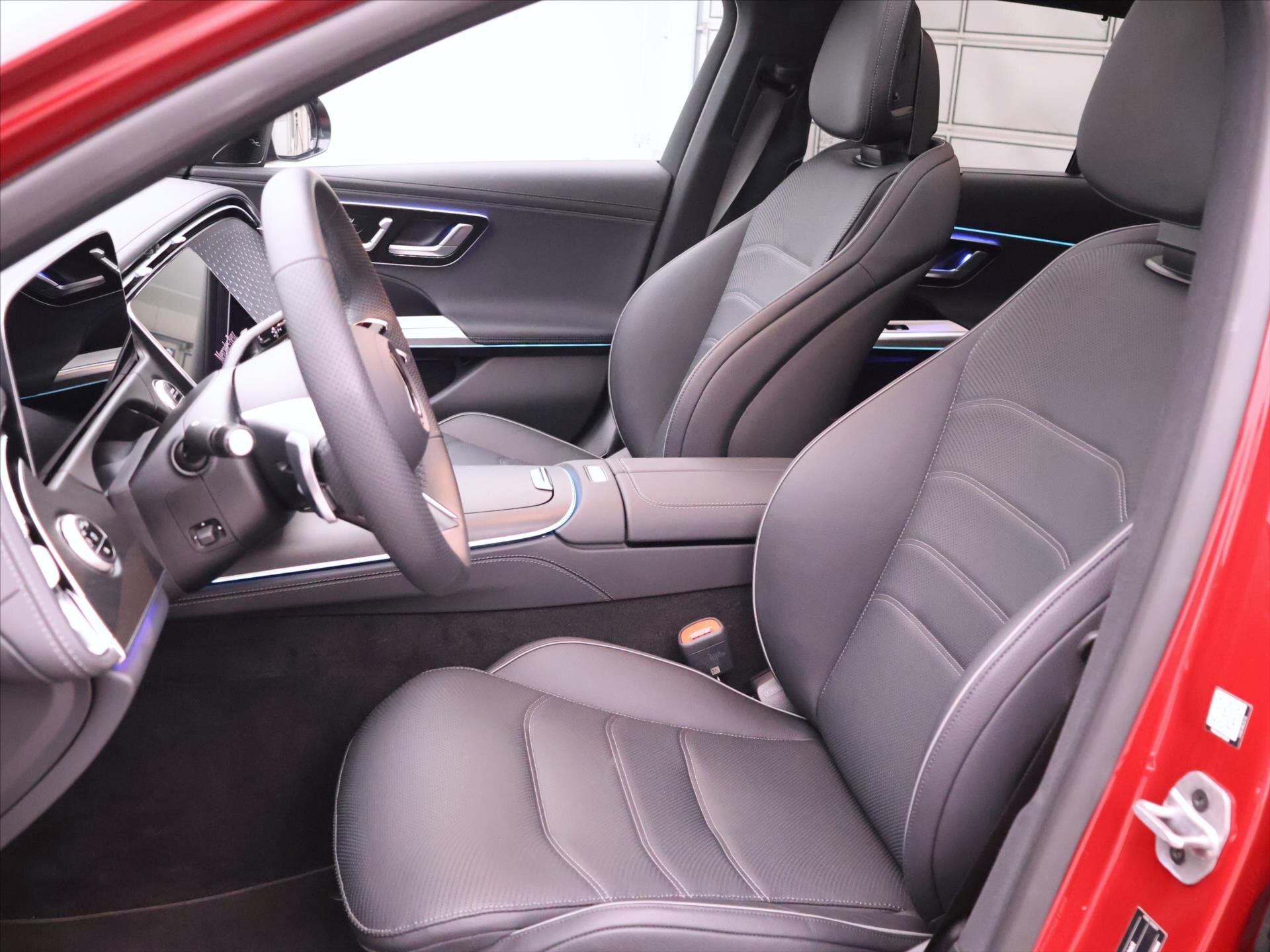 Mercedes-Benz Třídy E Kombi 2,0 l 145 kw