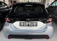 Toyota Yaris 4