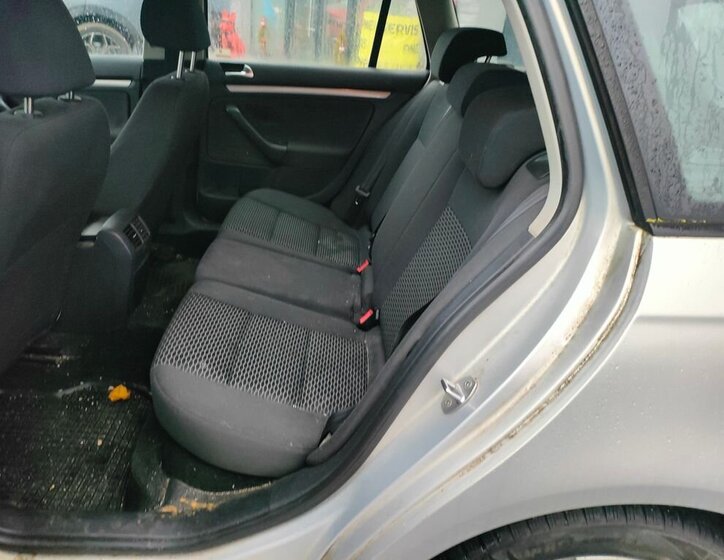 Volkswagen Golf Kombi 1,6 l 75 kw