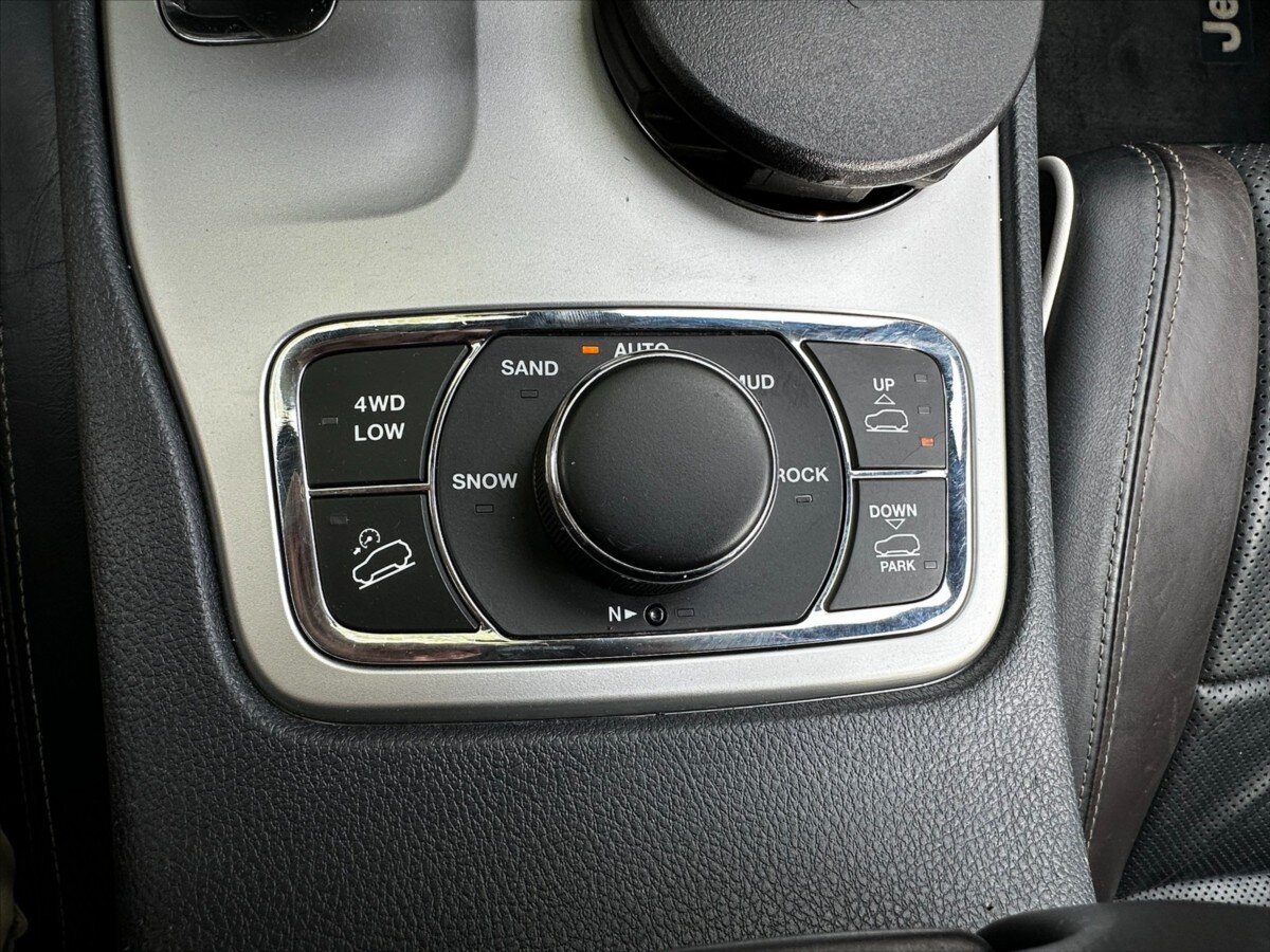 Jeep Grand Cherokee Kombi 3,0 l 184 kw