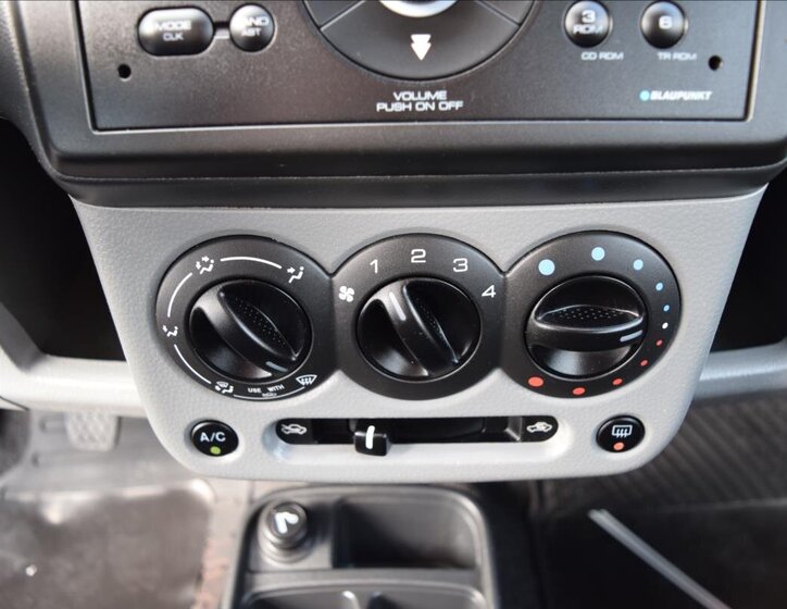 Subaru Justy Hatchback 1,3 l 66 kw