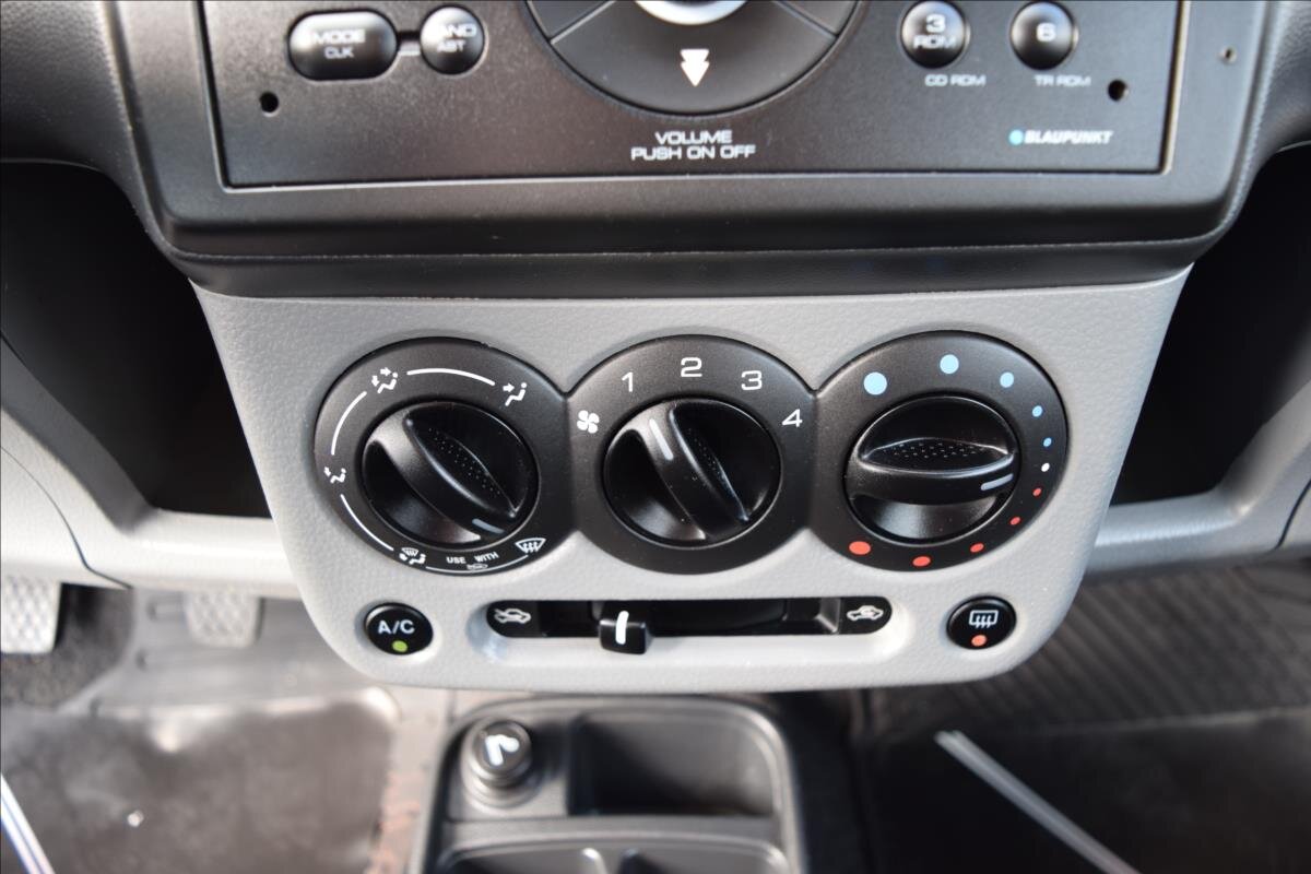 Subaru Justy Hatchback 1,3 l 66 kw