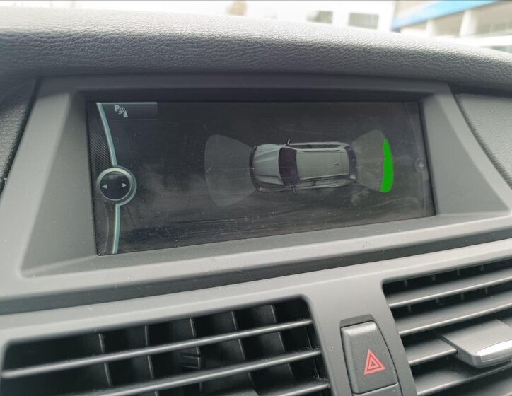 BMW X5 SUV / Terénní 3,0 l 180 kw