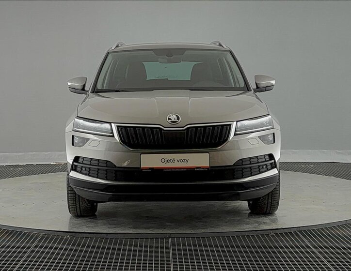 Škoda Karoq SUV / Terénní 1,5 l 110 kw