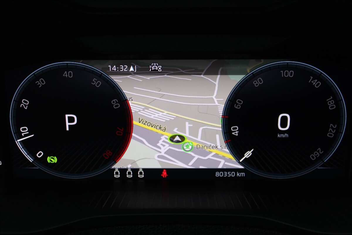 Škoda Karoq SUV / Terénní 1,5 l 110 kw