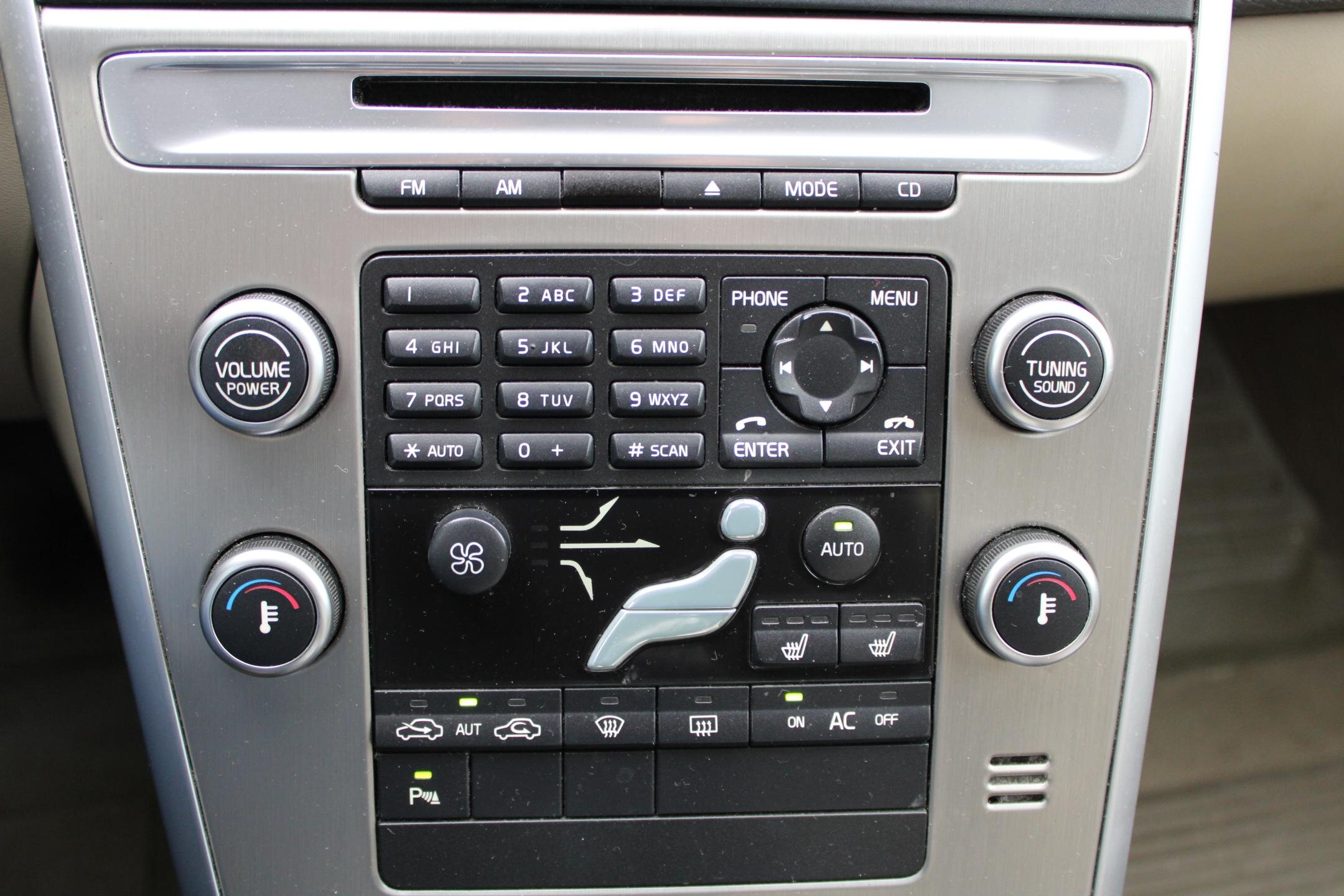 Volvo XC60 SUV / Terénní 2,4 l 129 kw