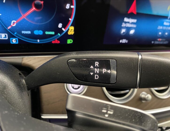 Mercedes-Benz Třídy E Kombi 2,0 l 143 kw