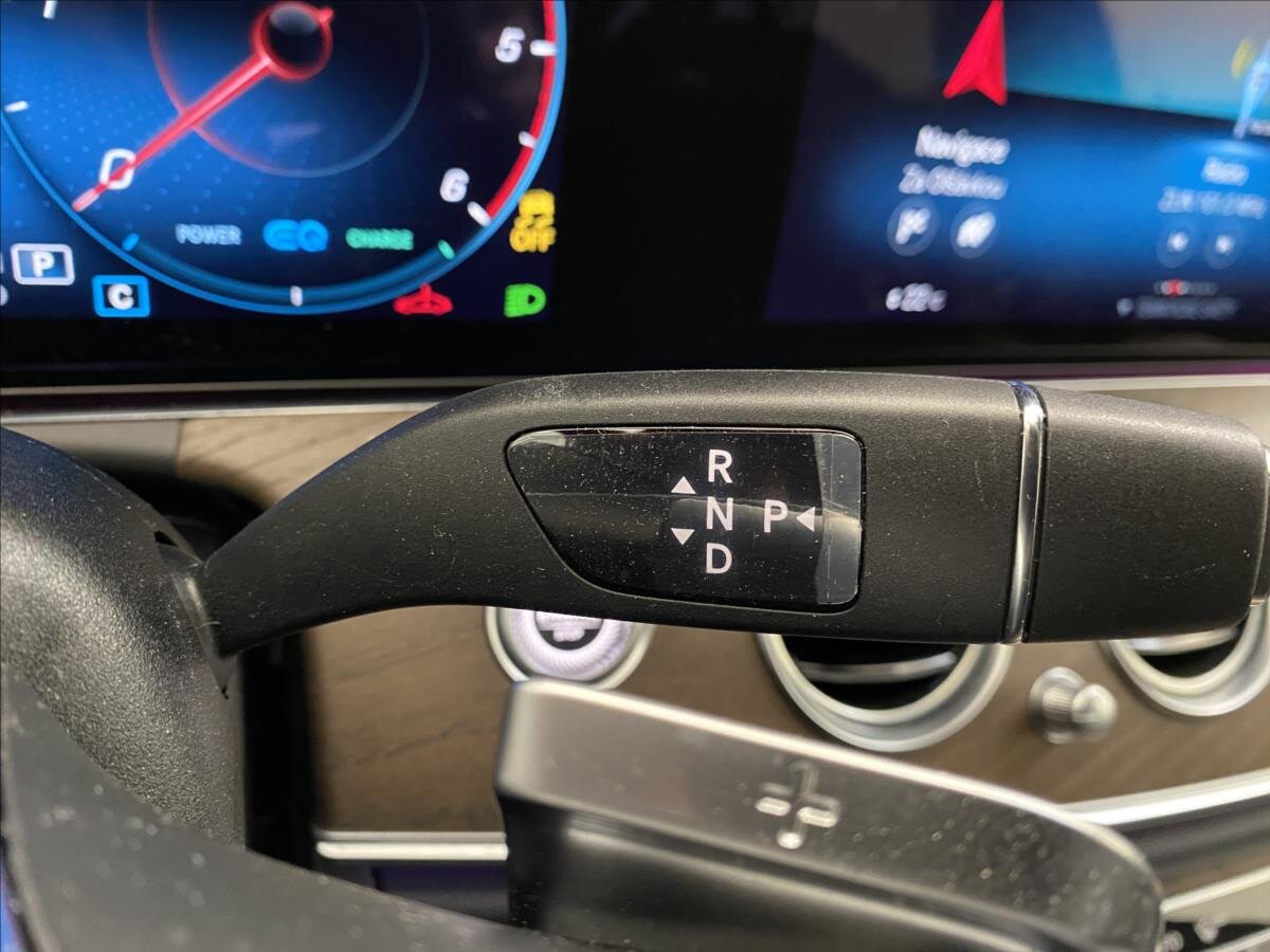 Mercedes-Benz Třídy E Kombi 2,0 l 143 kw