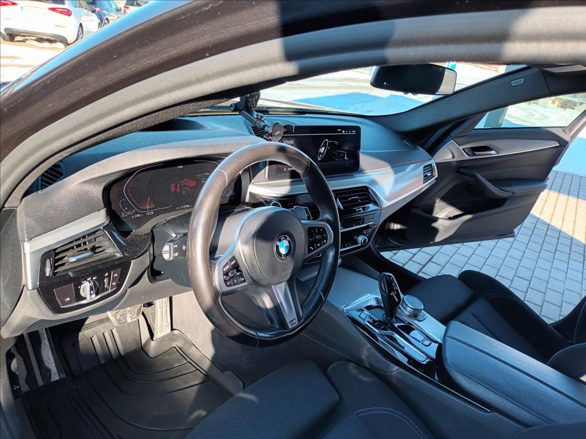 BMW Řada 5 Kombi 2,0 l 140 kw