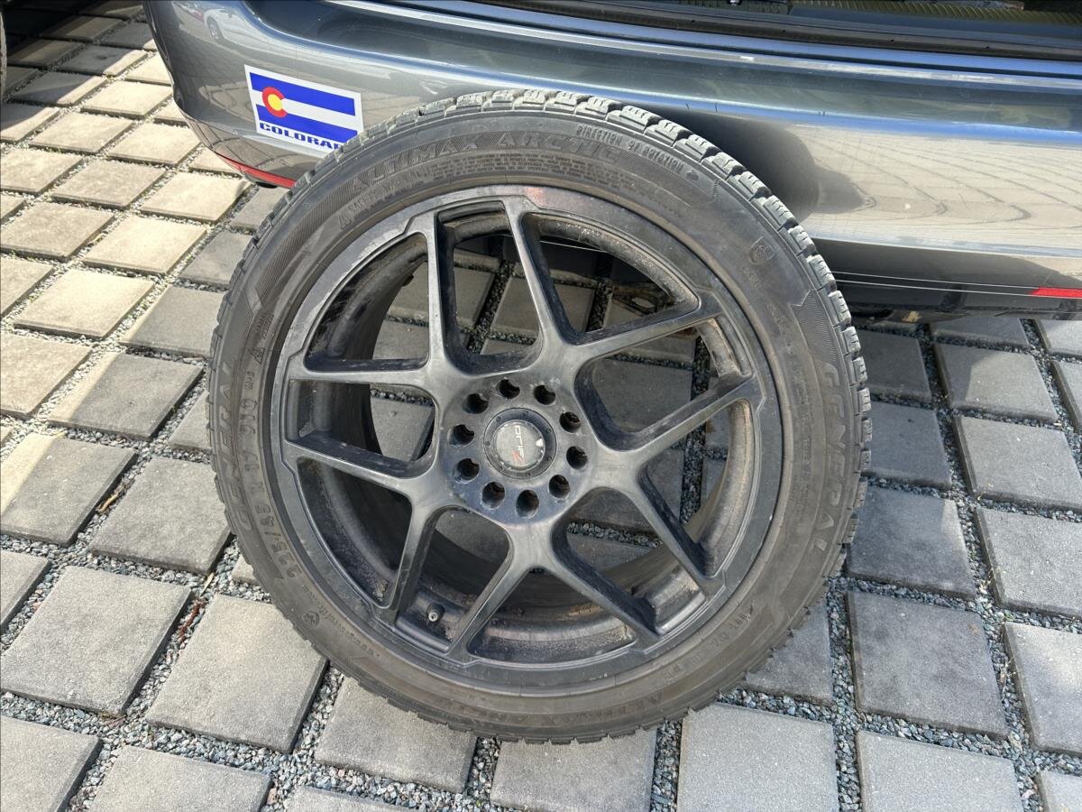 Volkswagen Golf Kombi 2,0 l 103 kw