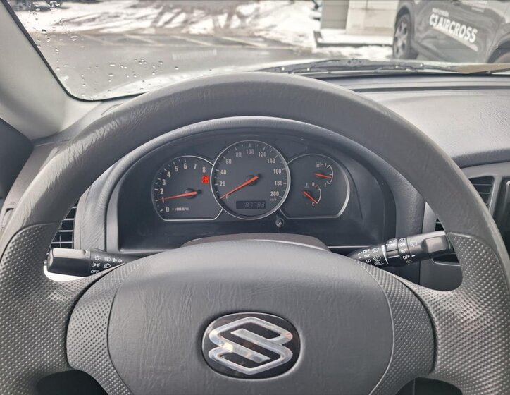 Suzuki Grand Vitara SUV / Terénní 2,0 l 94 kw