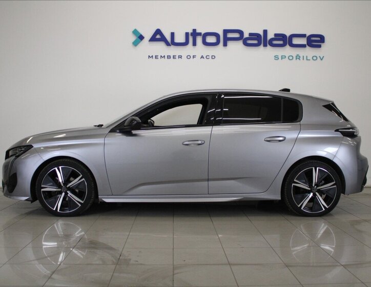Peugeot 308 Hatchback 1,2 l 96 kw