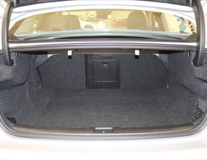 Volvo S60 Sedan / Limuzína 2,0 l 335 kw