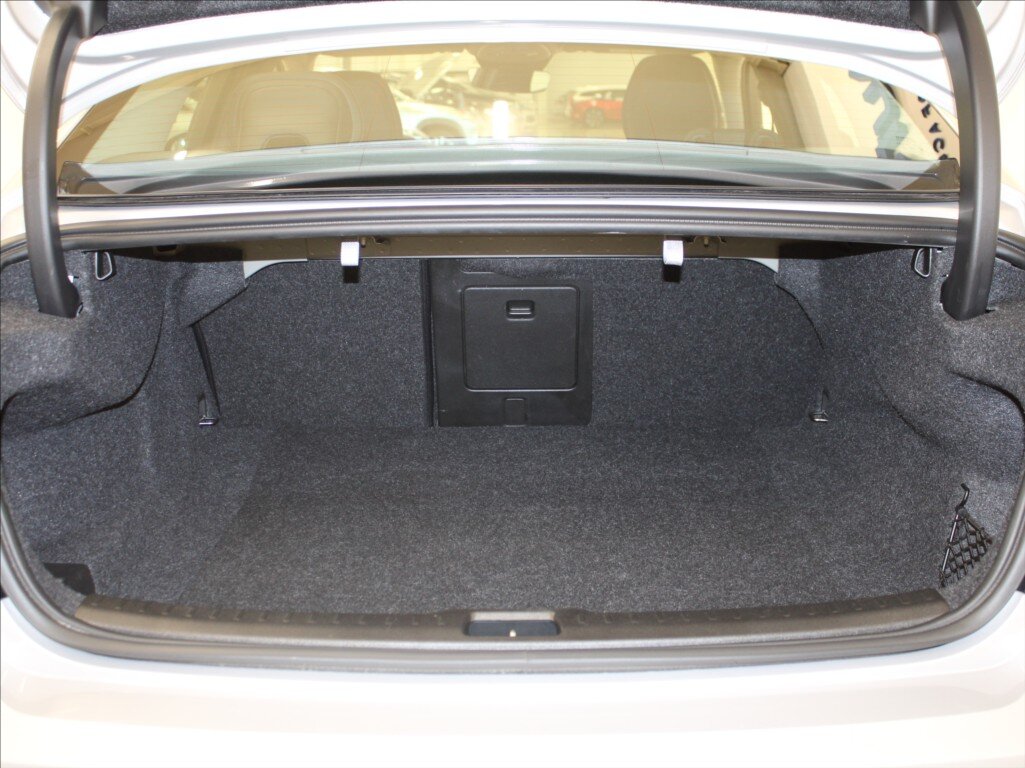 Volvo S60 Sedan / Limuzína 2,0 l 335 kw