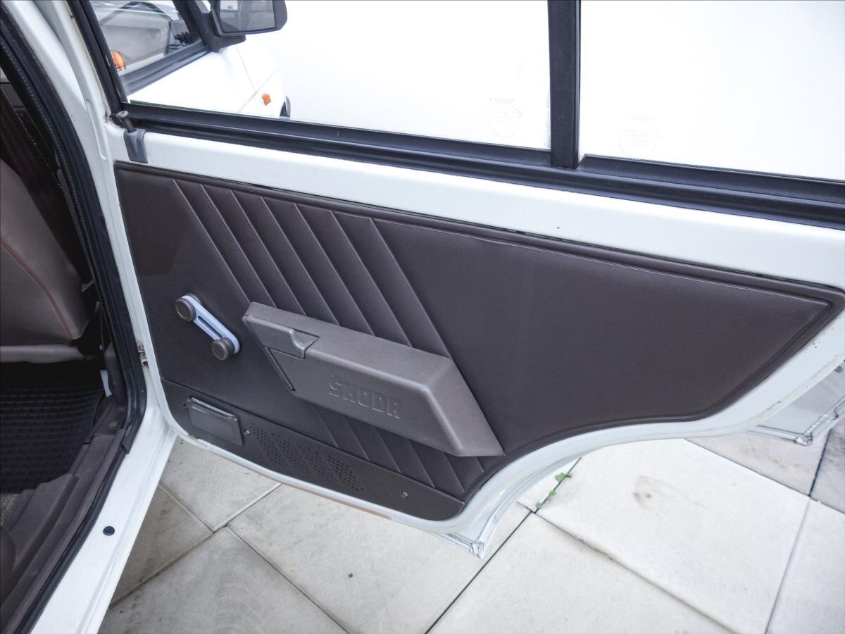 Škoda Favorit Hatchback 1,3 l 46 kw