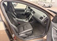 Volvo V60 Kombi 2,0 l 180 kw