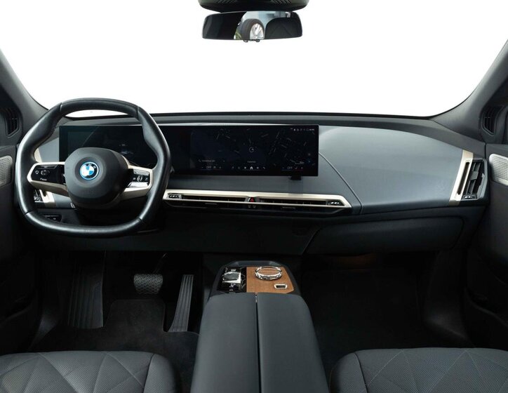 BMW iX SUV 0,0 455 kw