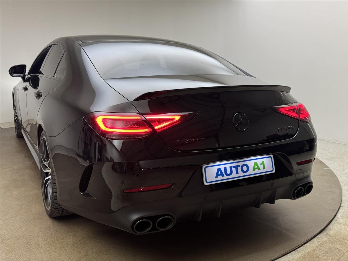 Mercedes-Benz CLS Sedan 3,0 l 320 kw