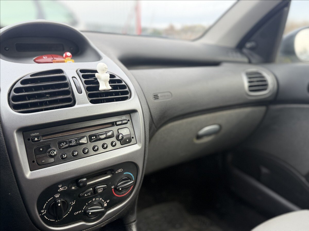Peugeot 206 Hatchback 1,4 l 50 kw