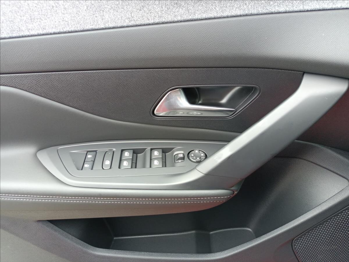 Peugeot 308 Kombi 1,5 l 96 kw