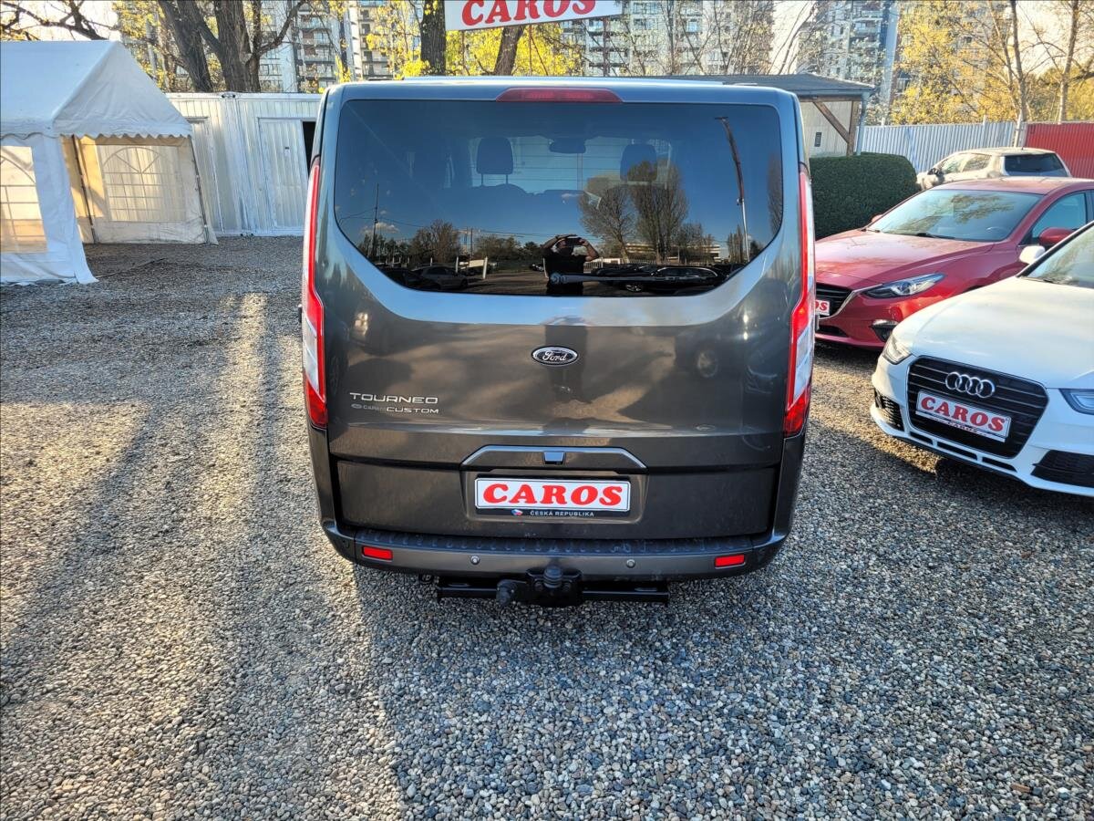 Ford Tourneo Custom MPV 2,0 l 125 kw